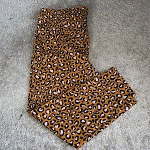 Old Navy Pixie cheetah pants
